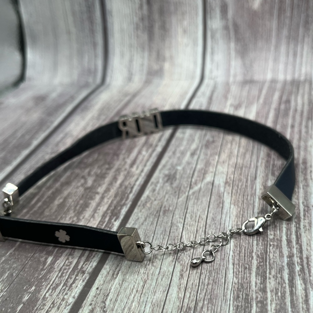 NIB Dior Lucky Charms Logo Choker Necklace Breloque Porte-Bonheur Black Silver - Picture 9 of 12